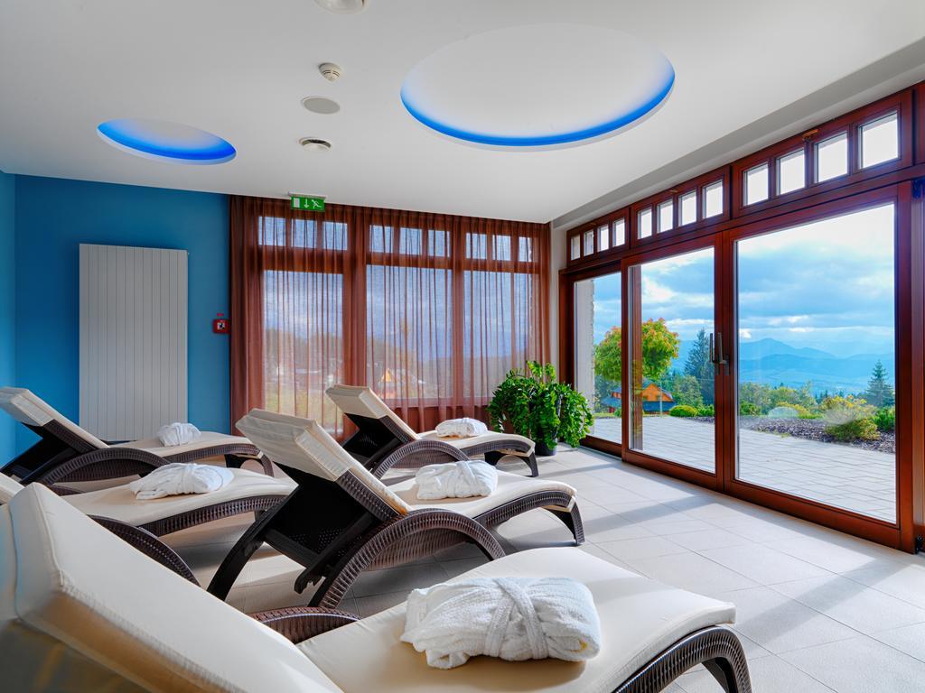 Hotel Green โดลนีคูบีน ภายนอก รูปภาพ